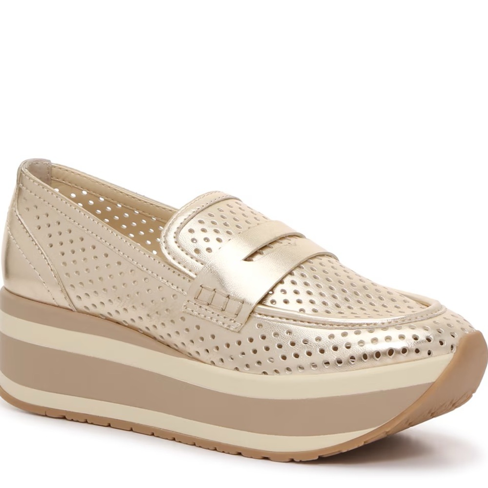 ✨NWT Dolce Vita Janine slip-on gold size 7.5
